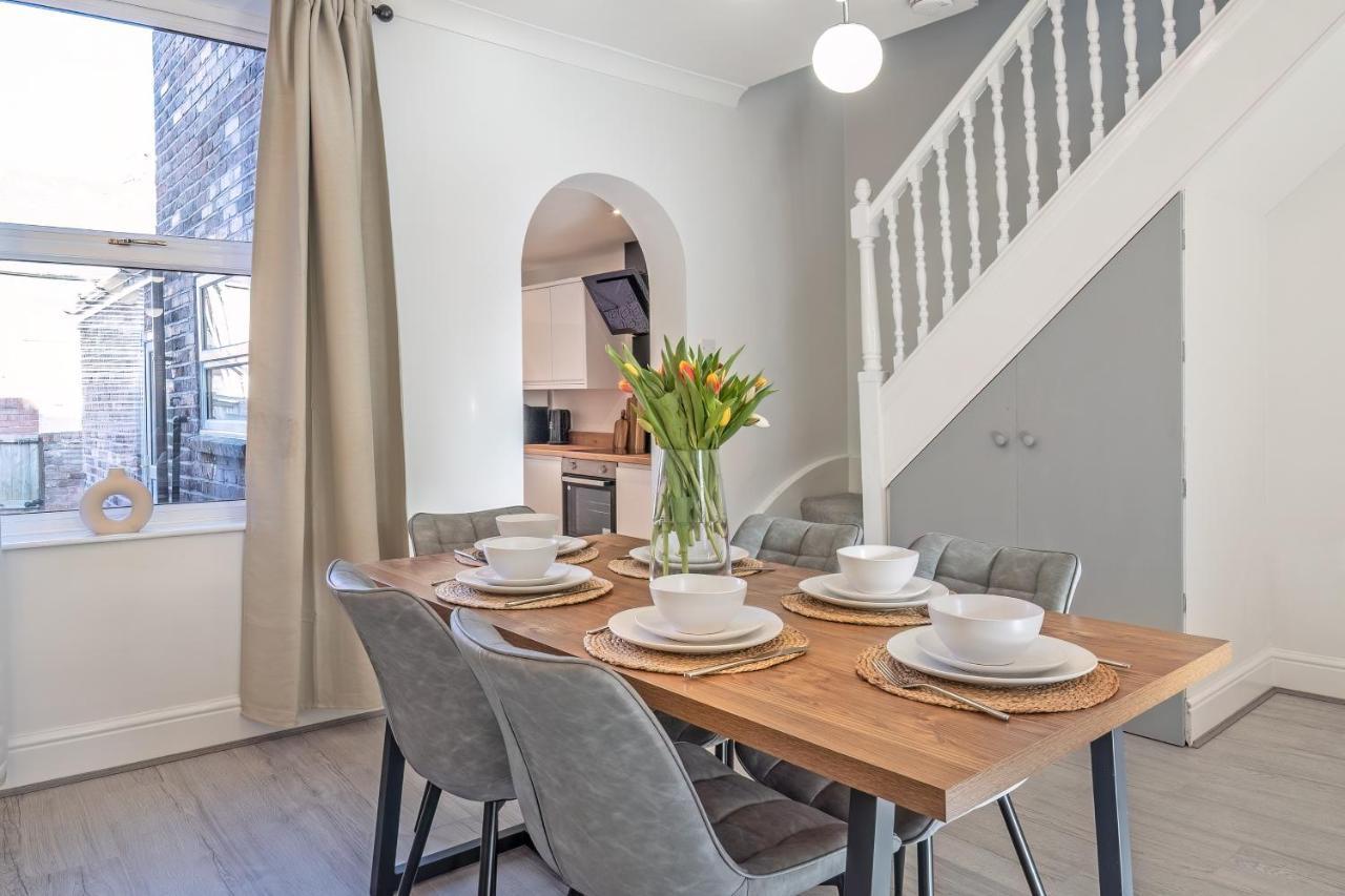 Southview Stays - Three Bedroom House Chester Kültér fotó